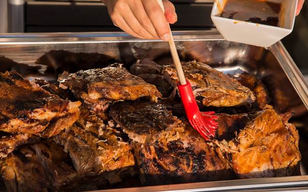 Food Safety Tips for Cooking Meat for a Business